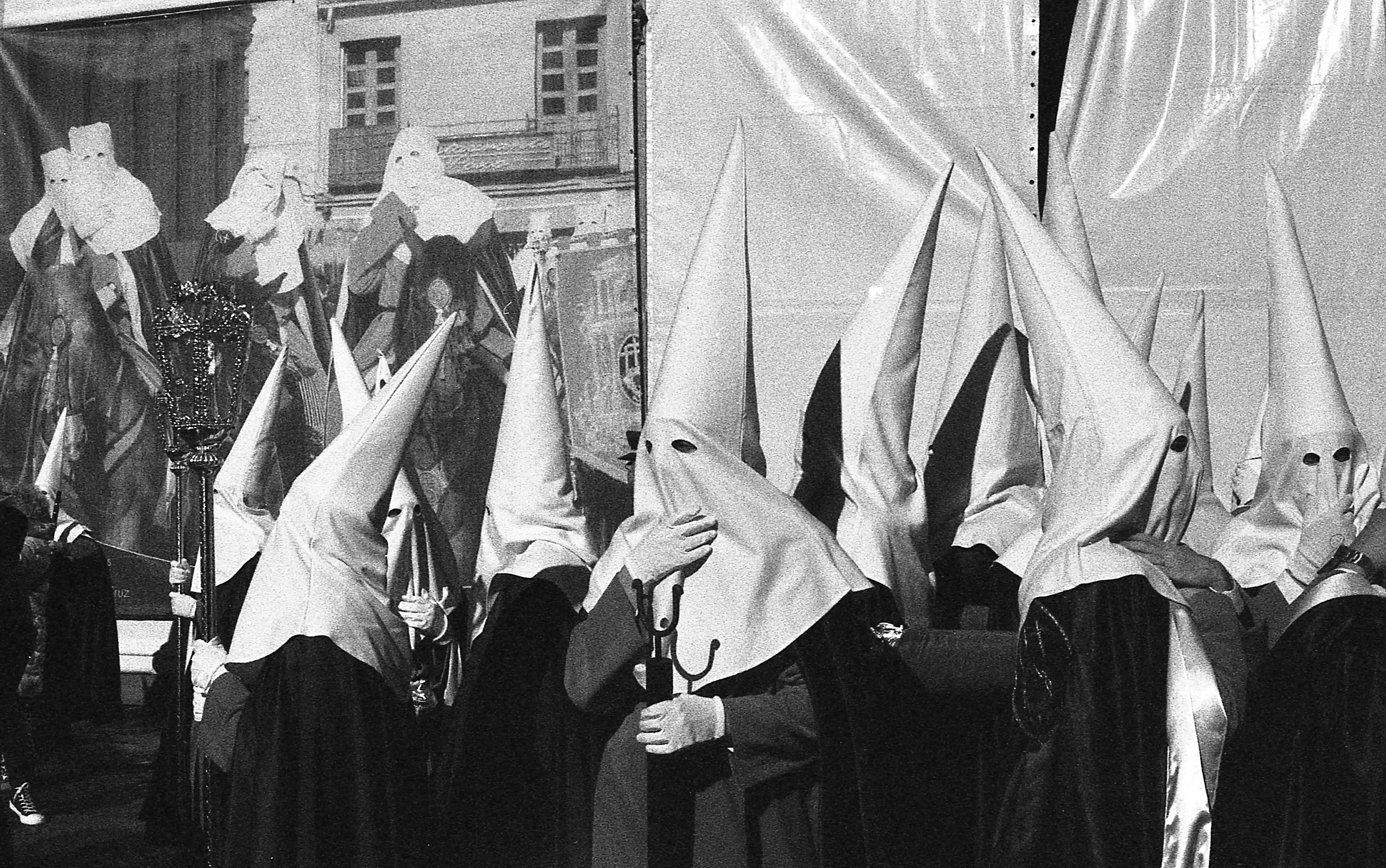 Fotografía blanco y negro Semana Santa León 