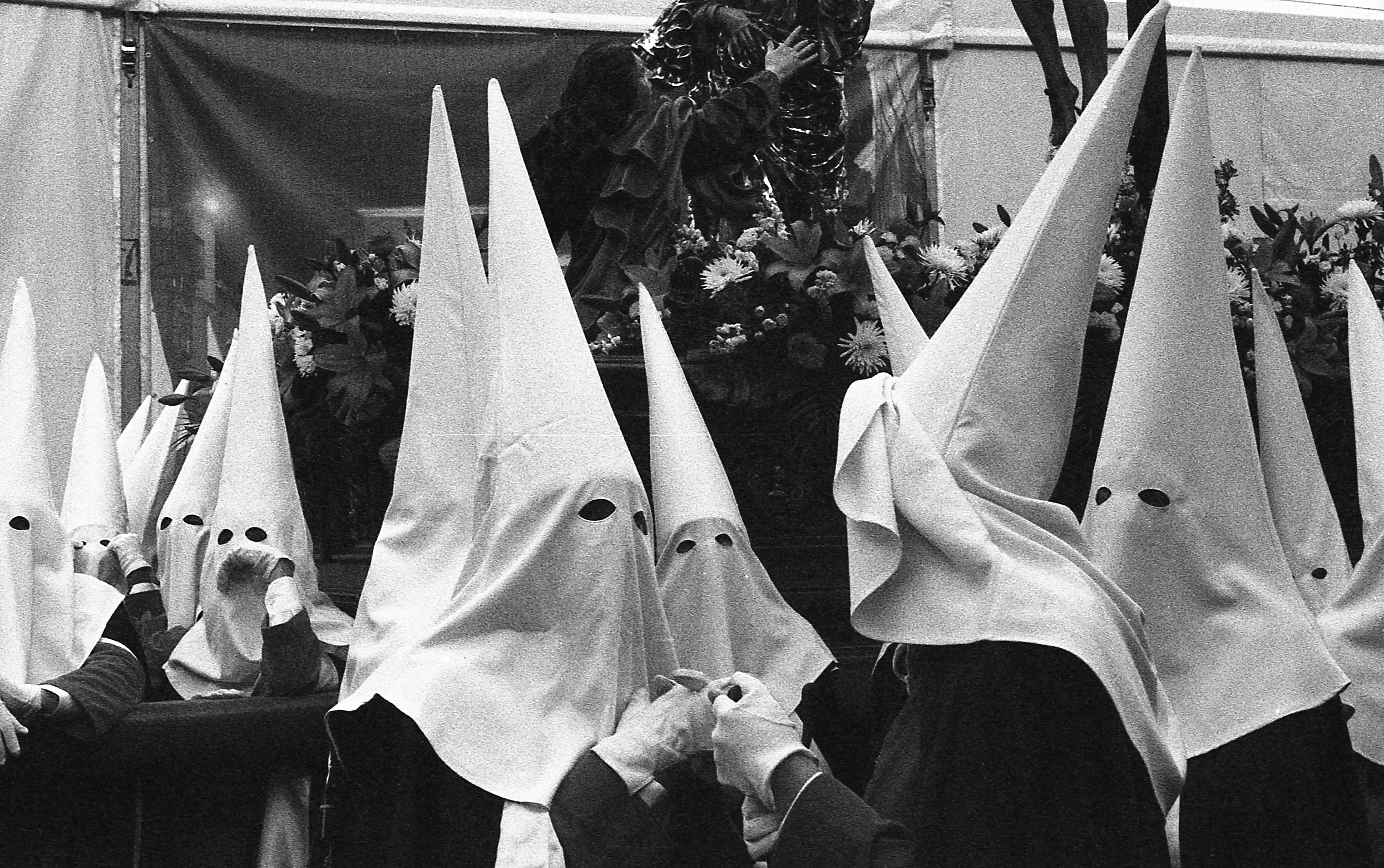 Fotografía blanco y negro Semana Santa León 